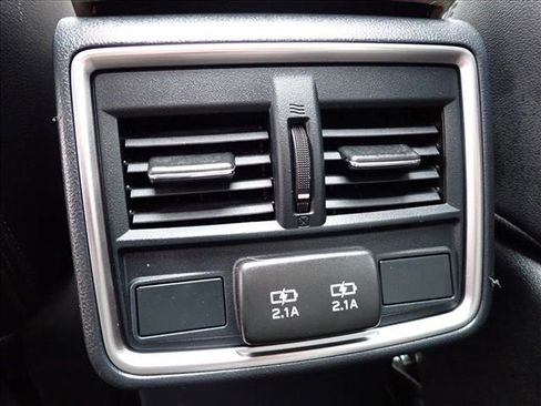 Certified 2023 Subaru Forester Limited AWD/4WD image 11