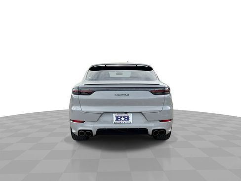 Used 2021 Porsche Cayenne S image 8