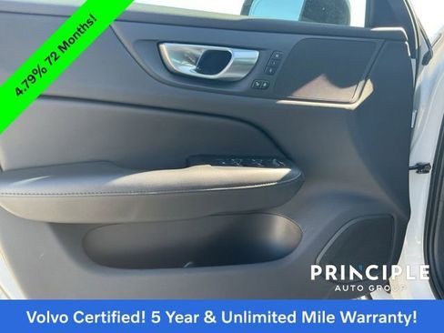 Certified 2024 Volvo S60 B5 Core image 23