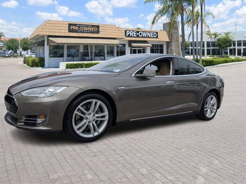 Used 2015 Tesla Model S P85D image 3