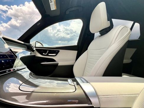 Certified 2025 Mercedes-Benz GLC 300 4MATIC w/ AMG Line image 23