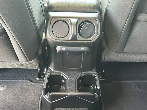 Used 2021 Jeep Wrangler Unlimited Sport image 30