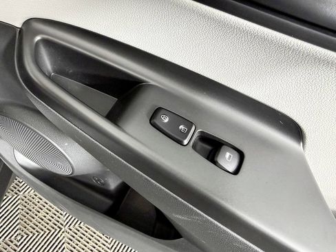 Used 2022 Hyundai Kona SEL image 40