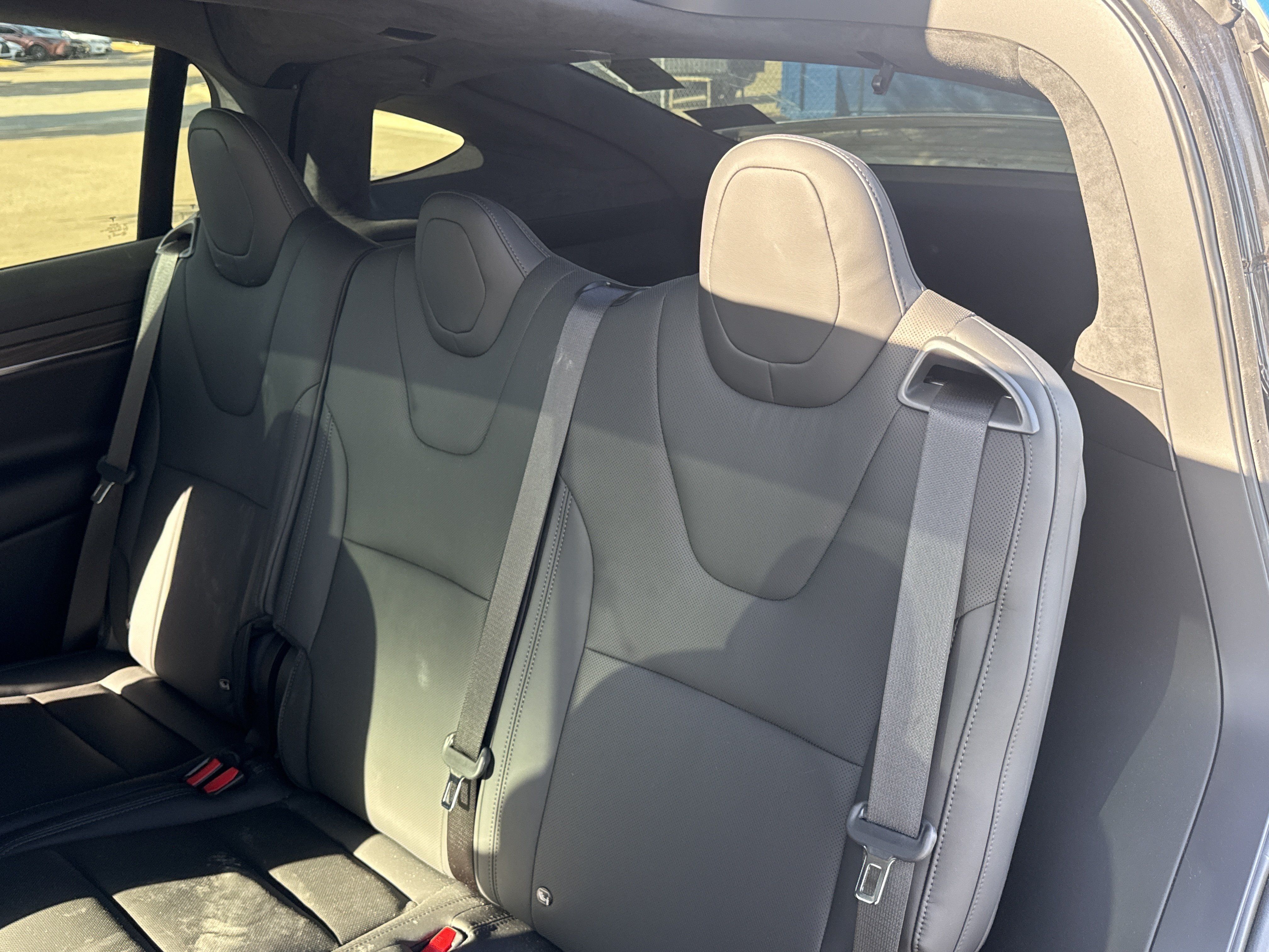 Used 2025 Tesla Model X AWD/4WD image 8