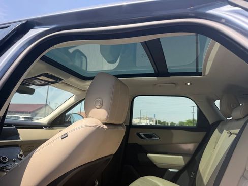 Used 2020 Land Rover Range Rover Velar S AWD/4WD image 9