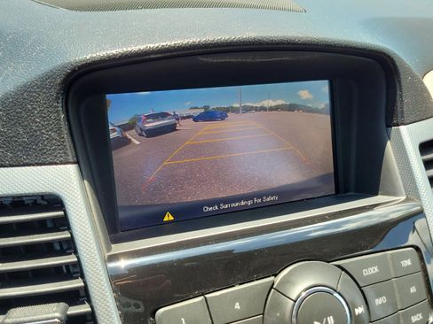 Used 2015 Chevrolet Cruze LTZ w/ Sun, Sound and Sport Package FWD image 32