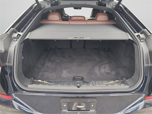 Used 2024 BMW X6 xDrive40i w/ Premium Package image 12