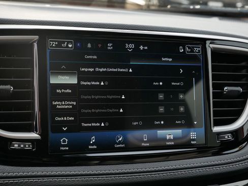 New 2026 Chrysler Pacifica Select AWD/4WD image 33