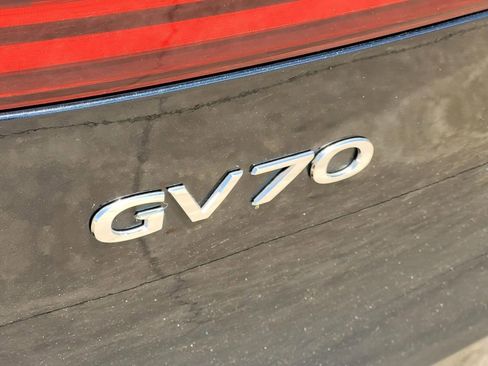Used 2025 Genesis GV70 2.5T w/ Sport Prestige Package image 6
