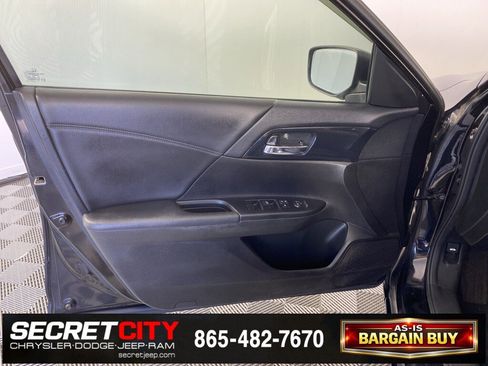 Used 2015 Honda Accord Sport image 12