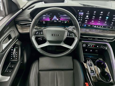 Used 2025 Audi Q5 Premium Plus AWD/4WD image 19