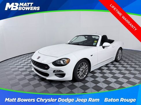 Used 2018 FIAT 124 Spider Classica w/ Technology & Siriusxm Group image 1