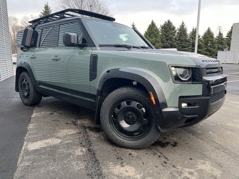 New 2026 Land Rover Defender 110 image 5