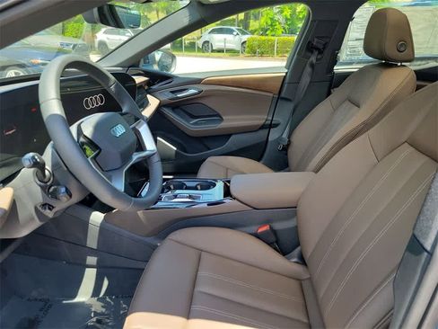 New 2025 Audi A8 L 3.0T image 11