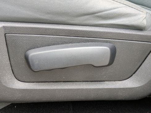 Used 2018 RAM 1500 Express image 19