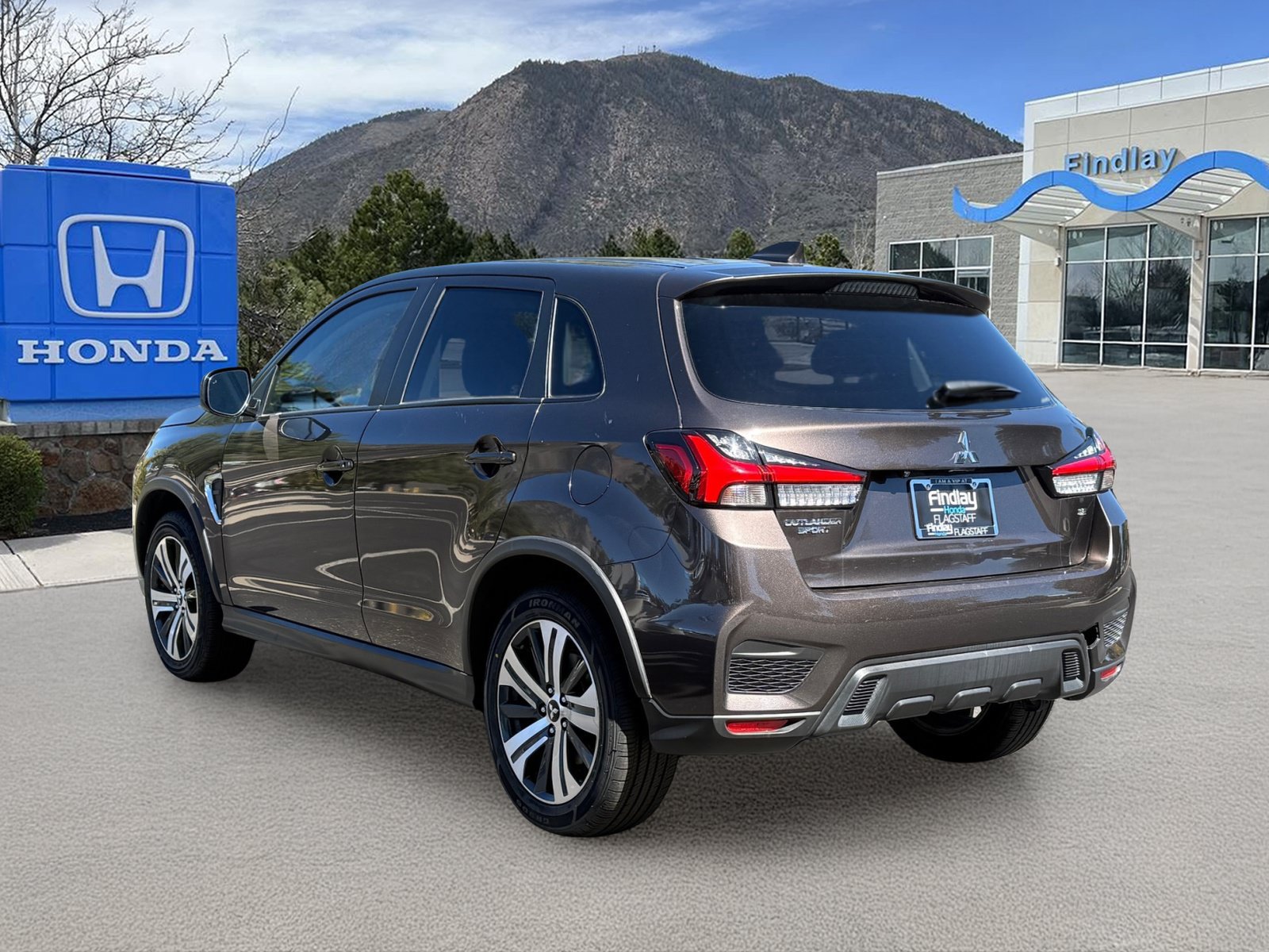 Used 2024 Mitsubishi Outlander Sport SE AWD/4WD image 4
