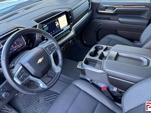 Certified 2024 Chevrolet Silverado 3500 LT w/ Convenience Package image 10