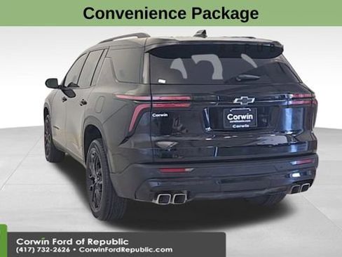 Used 2025 Chevrolet Traverse LT w/ Midnight/Sport Edition image 7