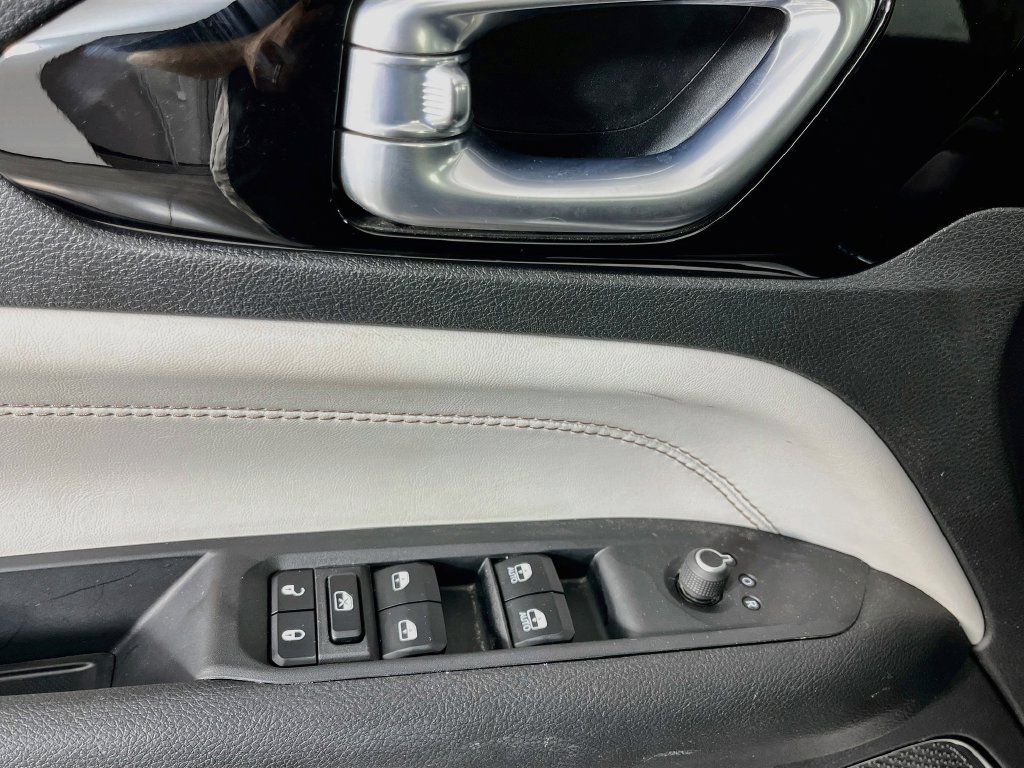 Used 2022 Jeep Compass Limited AWD/4WD image 24