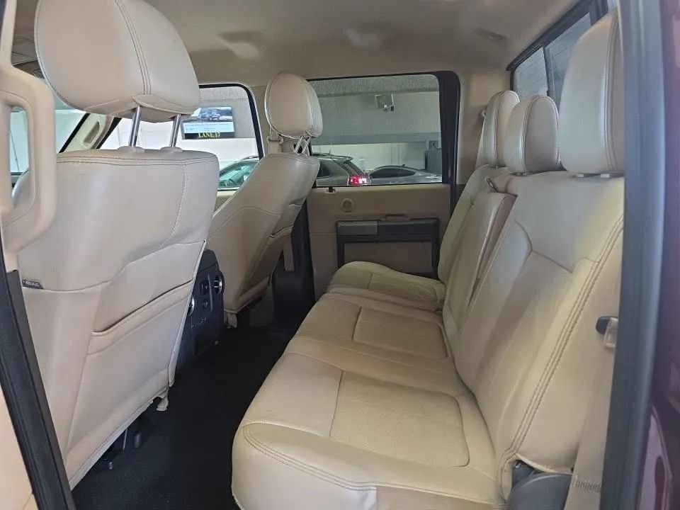 Used 2012 Ford F250 Lariat w/ Lariat Interior Pkg AWD/4WD image 19