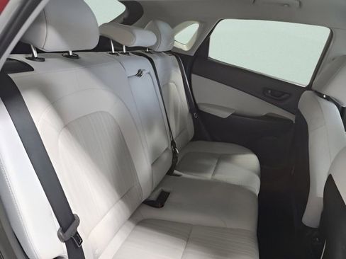 Used 2023 Hyundai Kona SEL image 17