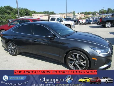 Used 2022 Hyundai Sonata SEL Plus w/ Cargo Package FWD image 3