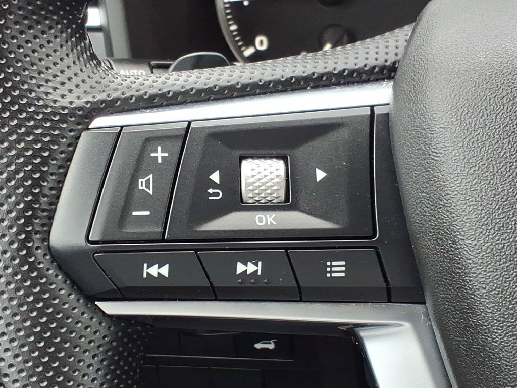 Used 2023 Mitsubishi Outlander SE AWD/4WD image 23