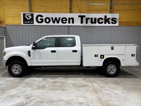 Used 2019 Ford F250 XL w/ Power Equipment Group image 2