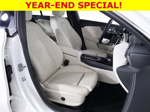 Used 2025 Mercedes-Benz CLA 250 4MATIC image 45