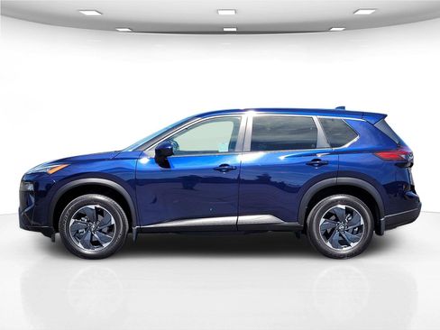 Used 2025 Nissan Rogue SV AWD/4WD image 10