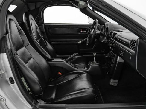 Used 2002 Toyota MR2 image 26