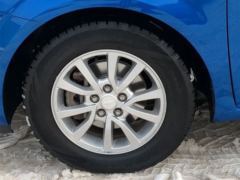 Used 2020 Chevrolet Sonic LT image 21