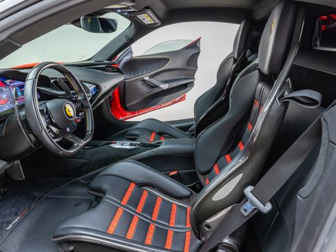 Used 2021 Ferrari SF90 Stradale image 19
