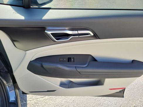 New 2026 Kia Sportage EX FWD image 10