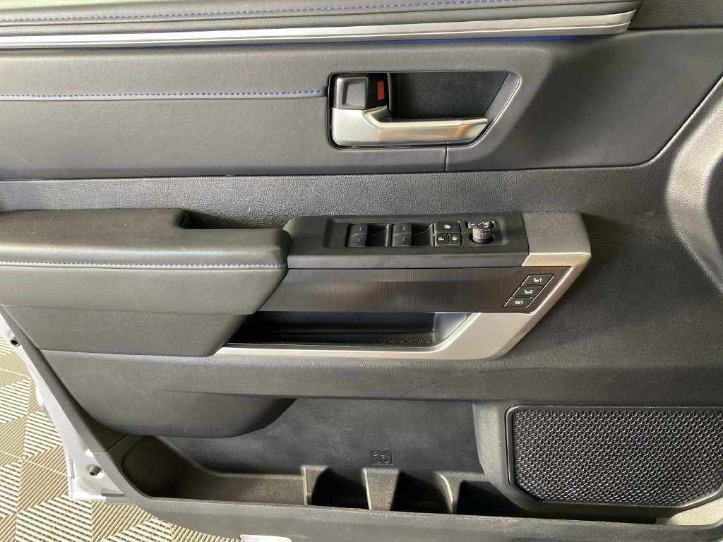 Used 2023 Toyota Tundra Platinum AWD/4WD image 25