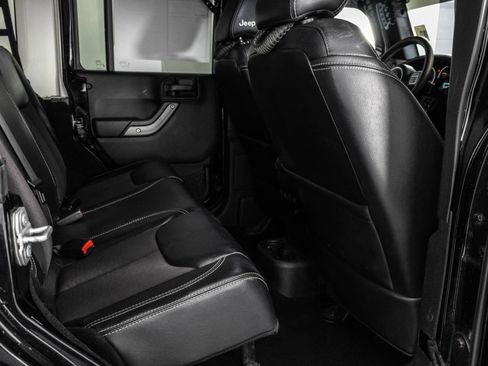 Used 2016 Jeep Wrangler Unlimited Sport AWD/4WD image 39