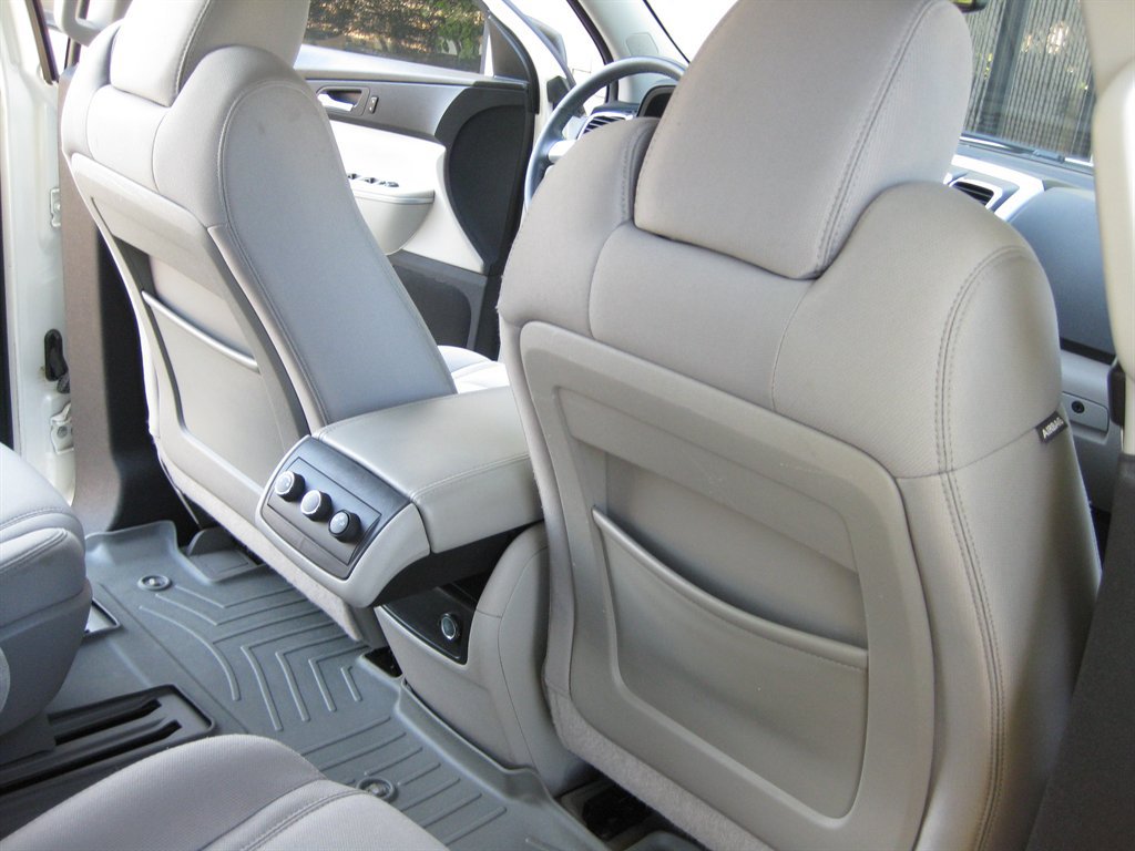 Used 2012 GMC Acadia SLE FWD image 34