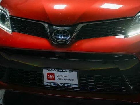 Used 2020 Toyota Sienna SE image 8