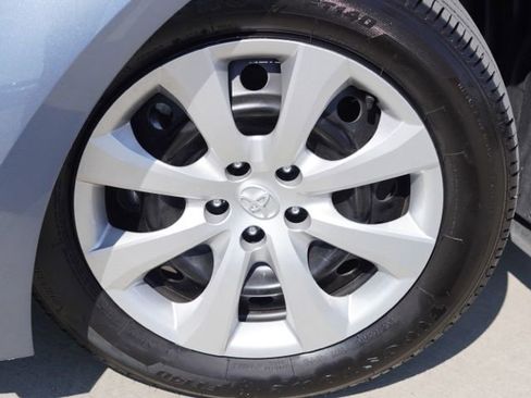 Used 2025 Toyota Corolla LE FWD image 12