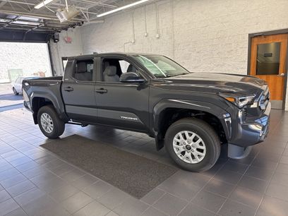 New 2025 Toyota Tacoma SR5