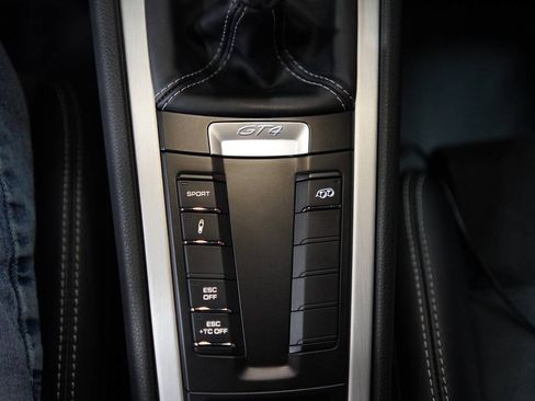 Used 2016 Porsche Cayman GT4 RWD image 90