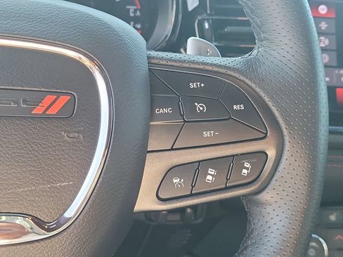 Used 2025 Dodge Durango GT AWD/4WD image 25