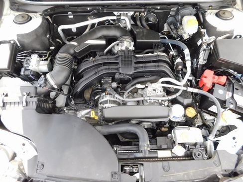 Used 2024 Subaru Outback Premium image 34