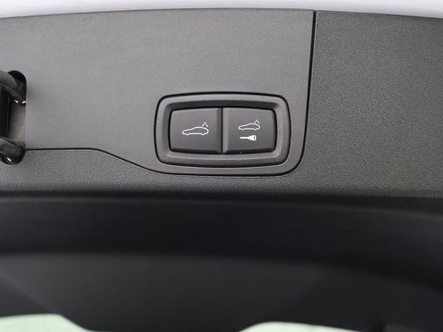 Used 2024 Porsche Taycan GTS image 43