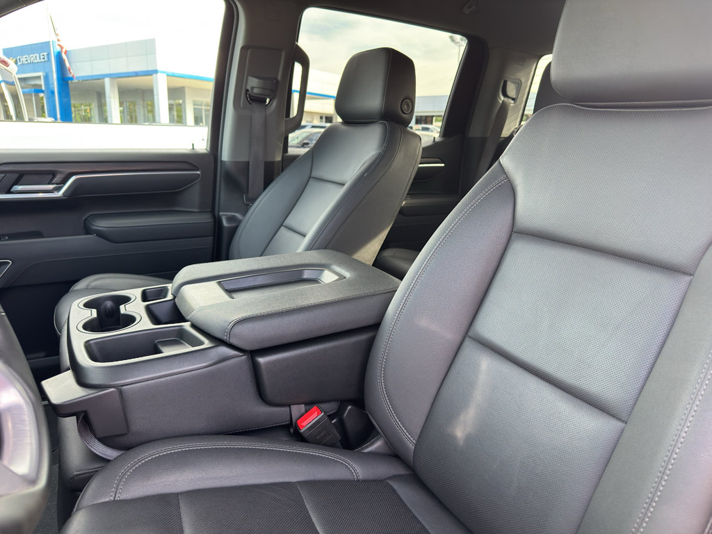 Used 2025 GMC Sierra 1500 SLT AWD/4WD image 12