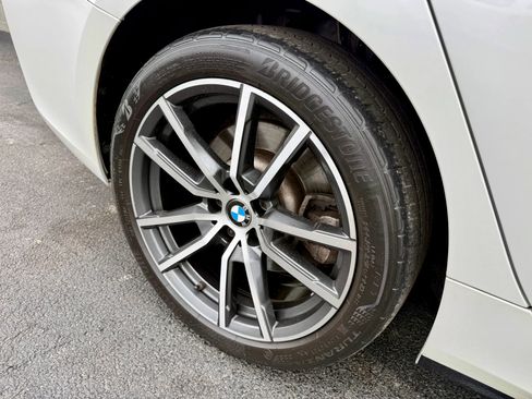 Used 2022 BMW 330i xDrive Sedan w/ Driving Assistance Package AWD/4WD image 16