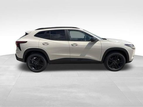 New 2026 Chevrolet Trax ACTIV w/ Driver Confidence Package FWD image 6