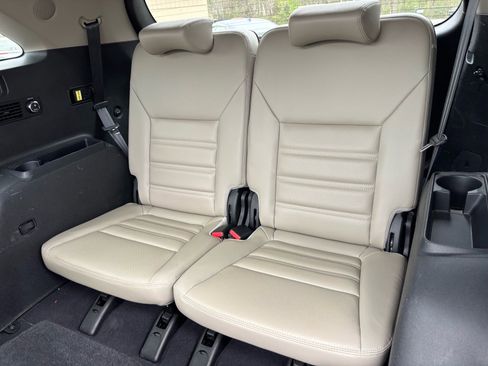 Used 2019 Kia Sorento EX w/ EX Touring Package image 10