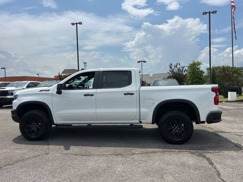 New 2026 Chevrolet Silverado 1500 ZR2 w/ Dark Appearance Package AWD/4WD image 6