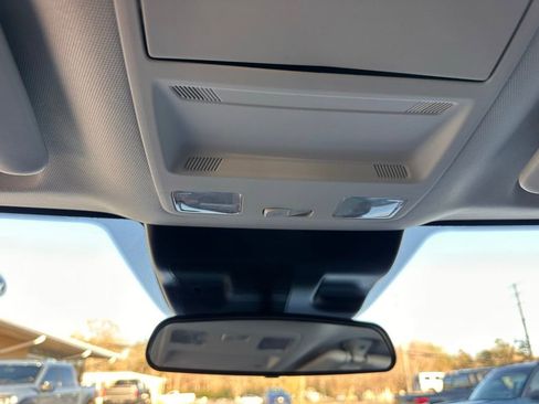 Used 2025 Ford Maverick XL w/ Equipment Group 102A image 33